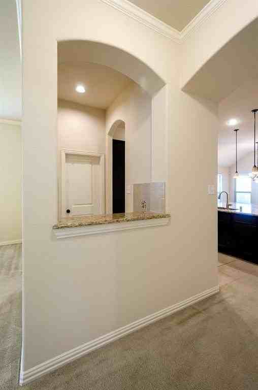 10876 Leesa Dr - Photo 5 of 24