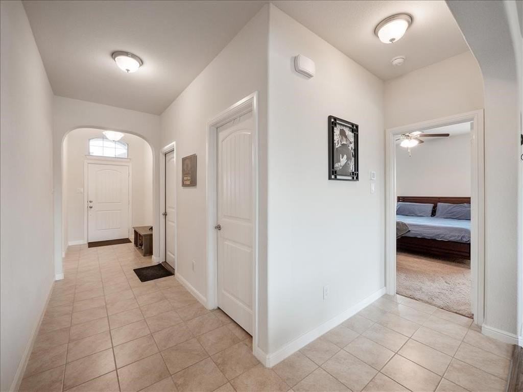 1104 Genola Dr - Photo 3 of 23