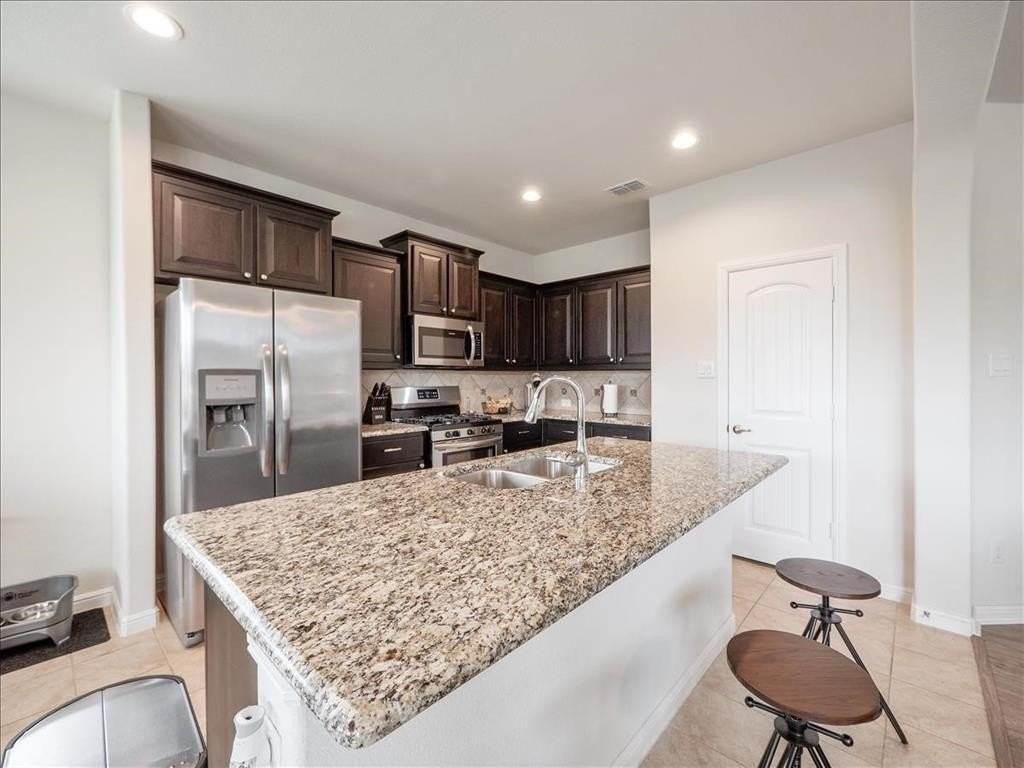 1104 Genola Dr - Photo 6 of 23