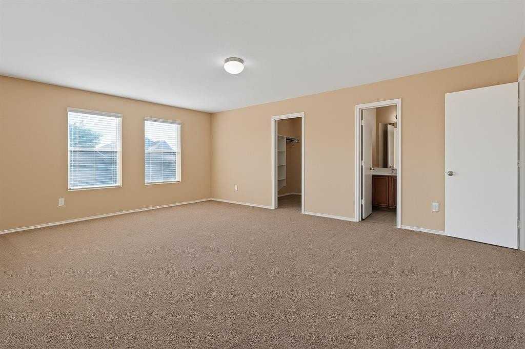 8929 Sun Haven Way - Photo 5 of 18