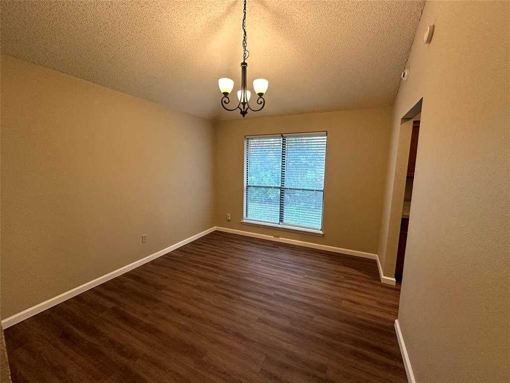 6416 Brookhaven Trl - Photo 7 of 30
