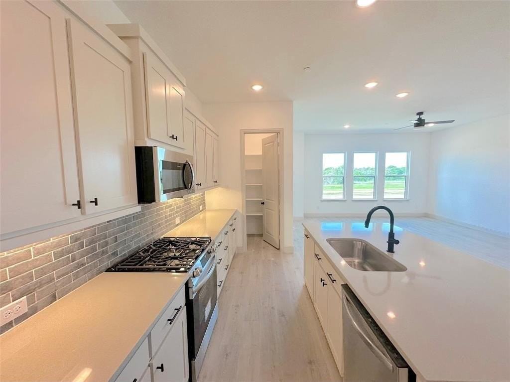 1730 Mugwort Dr - Photo 5 of 32
