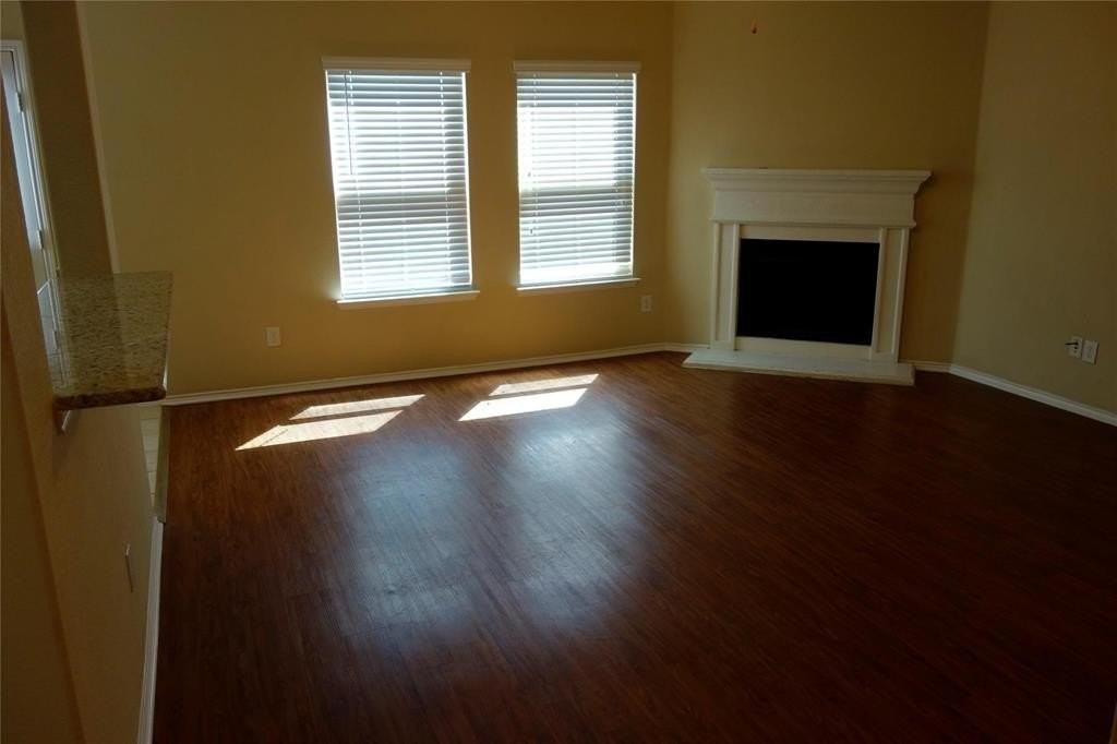 12221 Big Rock Dr - Photo 4 of 19