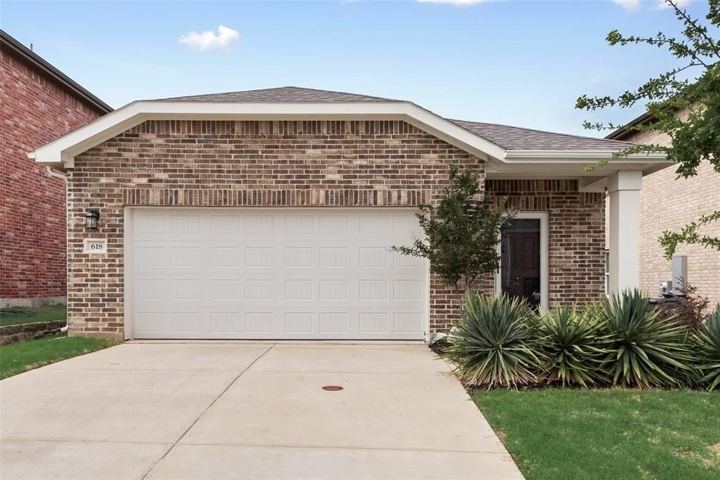 618 Colgate Cir - Photo 3 of 27