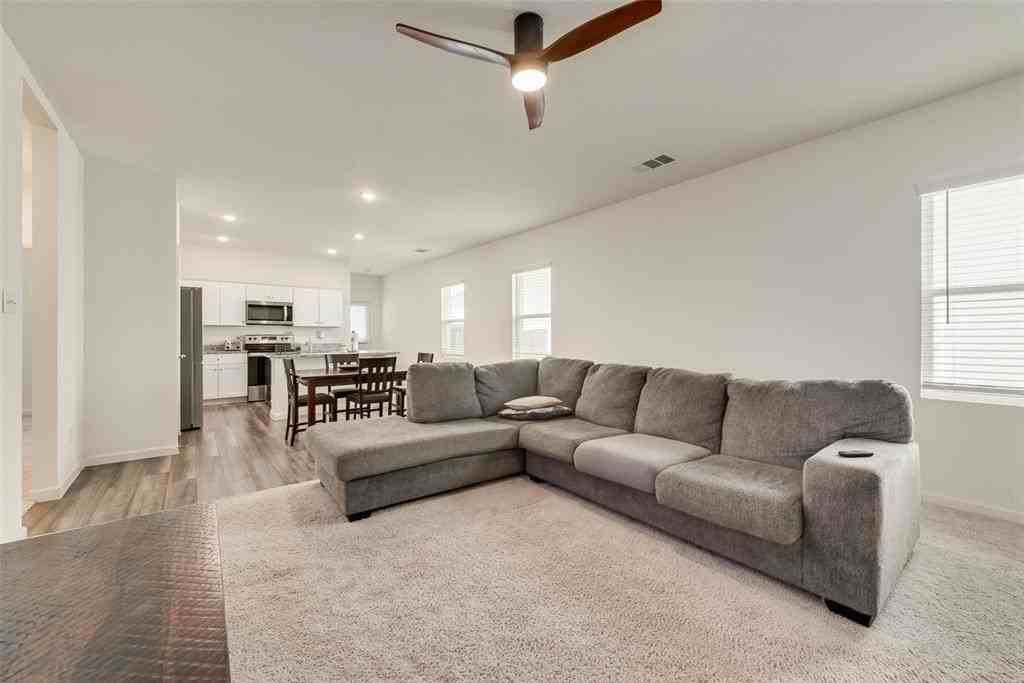 618 Colgate Cir - Photo 7 of 27