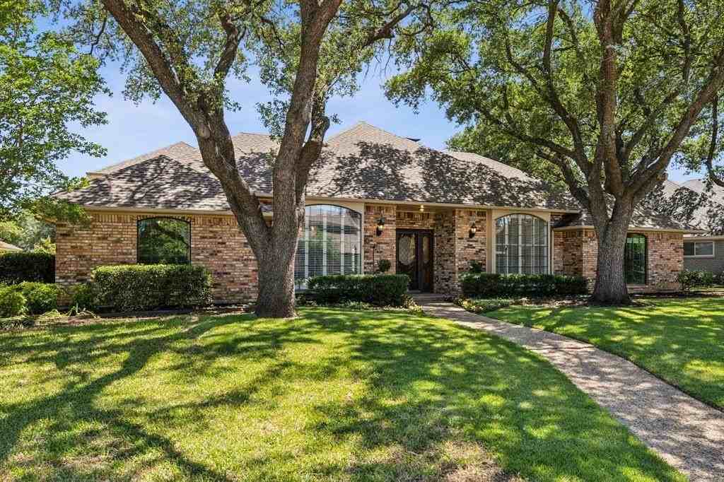 4406 Cobblers Ln - Photo 3 of 35