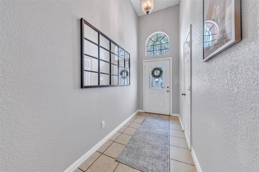 1618 Fern Dr - Photo 4 of 34