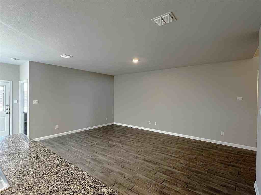 108 Birch Forest Ln - Photo 7 of 25