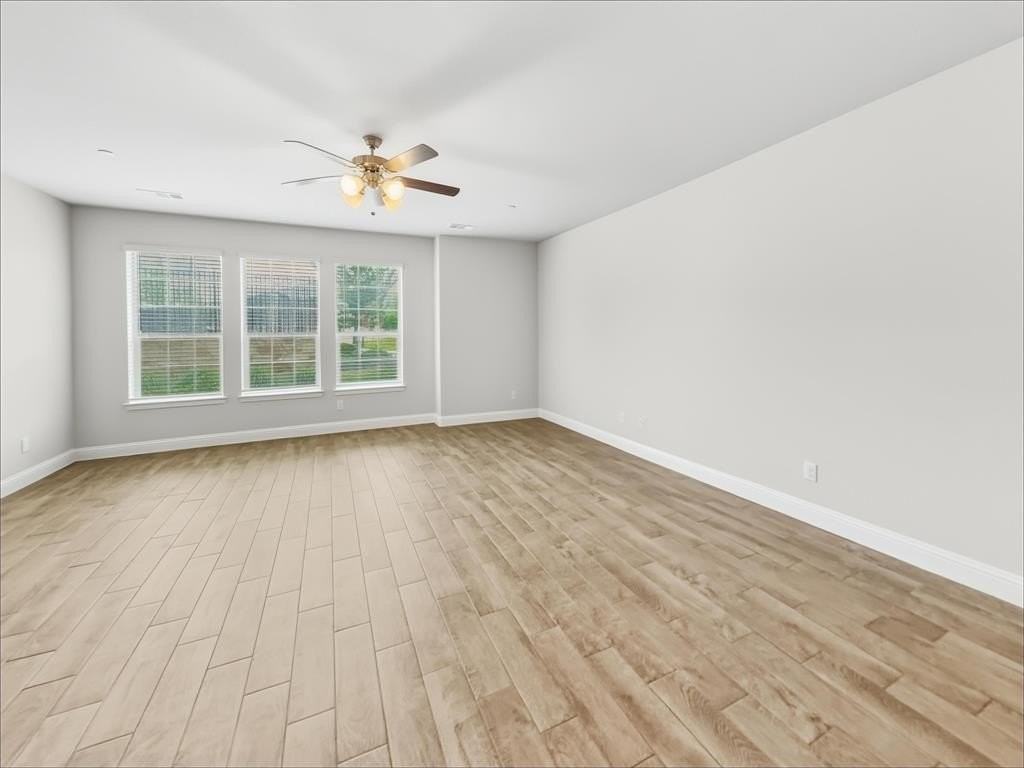 213 Suma Dr - Photo 2 of 31