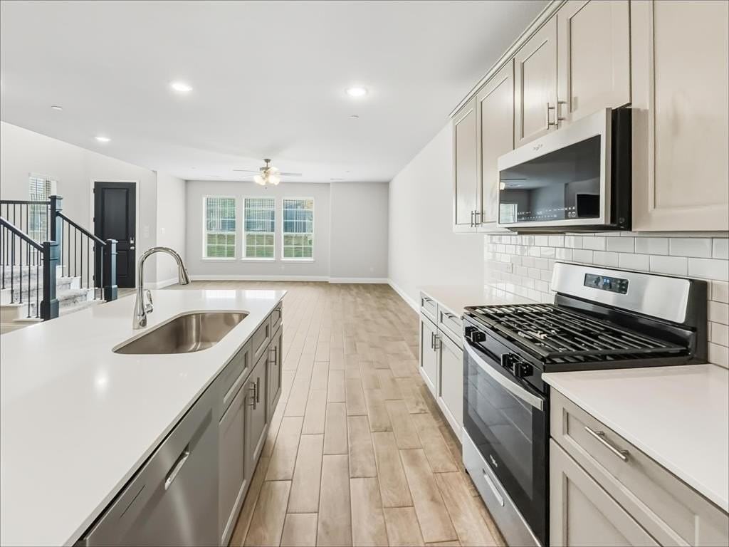 213 Suma Dr - Photo 7 of 31