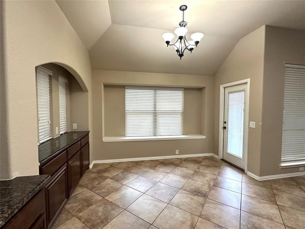 7255 Rueda - Photo 7 of 16
