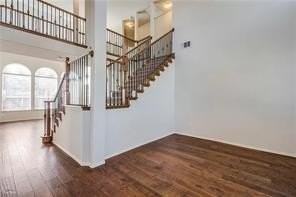 5529 Crimson Oaks Dr - Photo 4 of 23