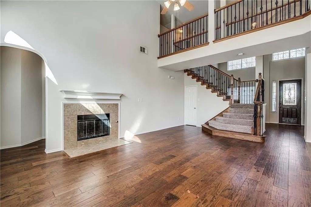 5529 Crimson Oaks Dr - Photo 6 of 23