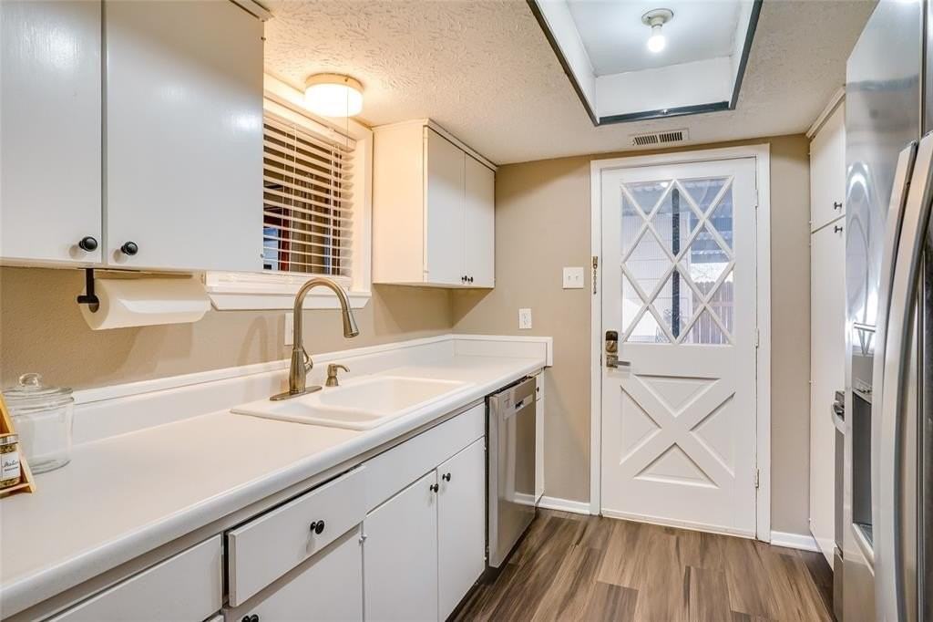 42 W Creek Ln #3 - Photo 7 of 22