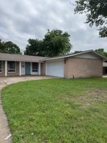 923 Warren Way - Photo 1 of 1
