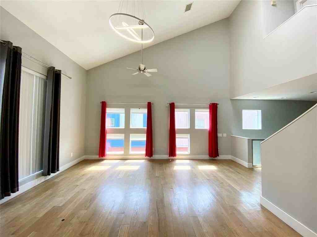 4213 Dickason Ave #18 - Photo 7 of 10