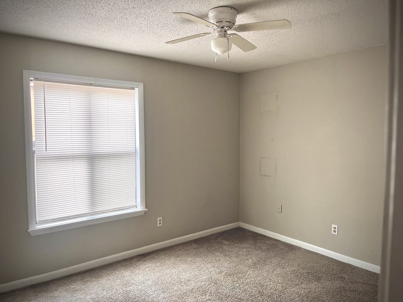 799 Donnell Blvd #13 - Photo 4 of 7
