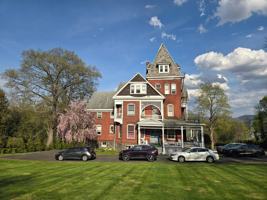 featured image of 514 Grand Ave