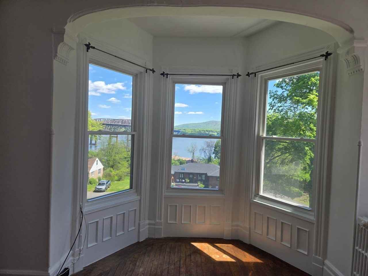 514 Grand Ave - Photo 5 of 20