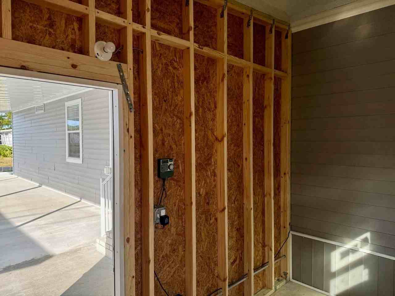 1283 Jamestown Dr - Photo 7 of 40