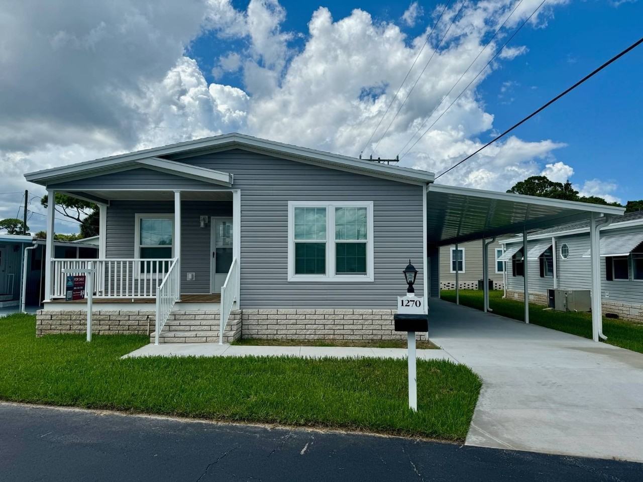 1270 Plymouth Pl - Photo 2 of 39