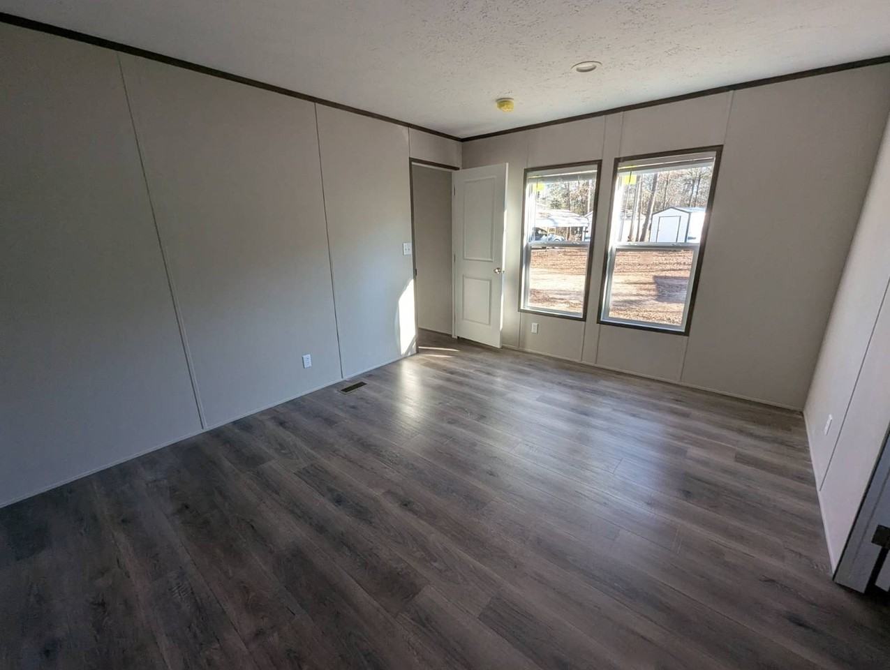 100 Near Lake Cir #22 - Photo 4 of 10