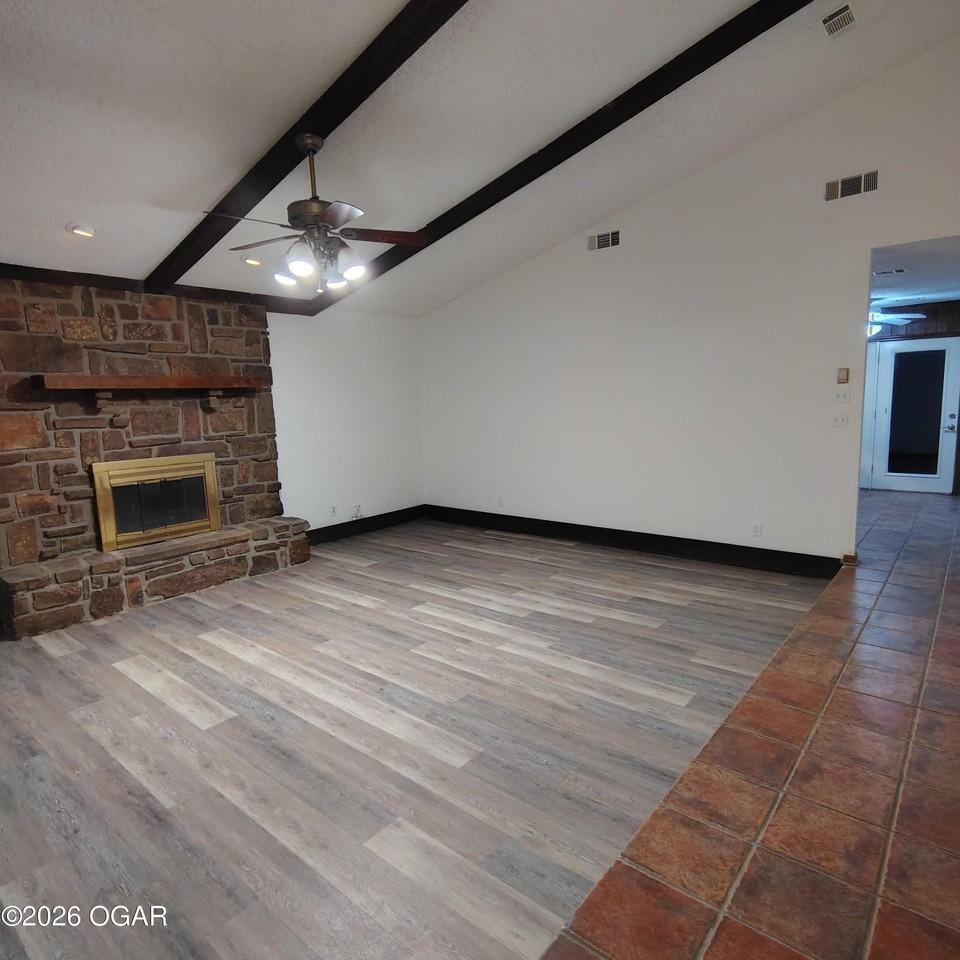 3129 Glen Flora Way - Photo 2 of 10