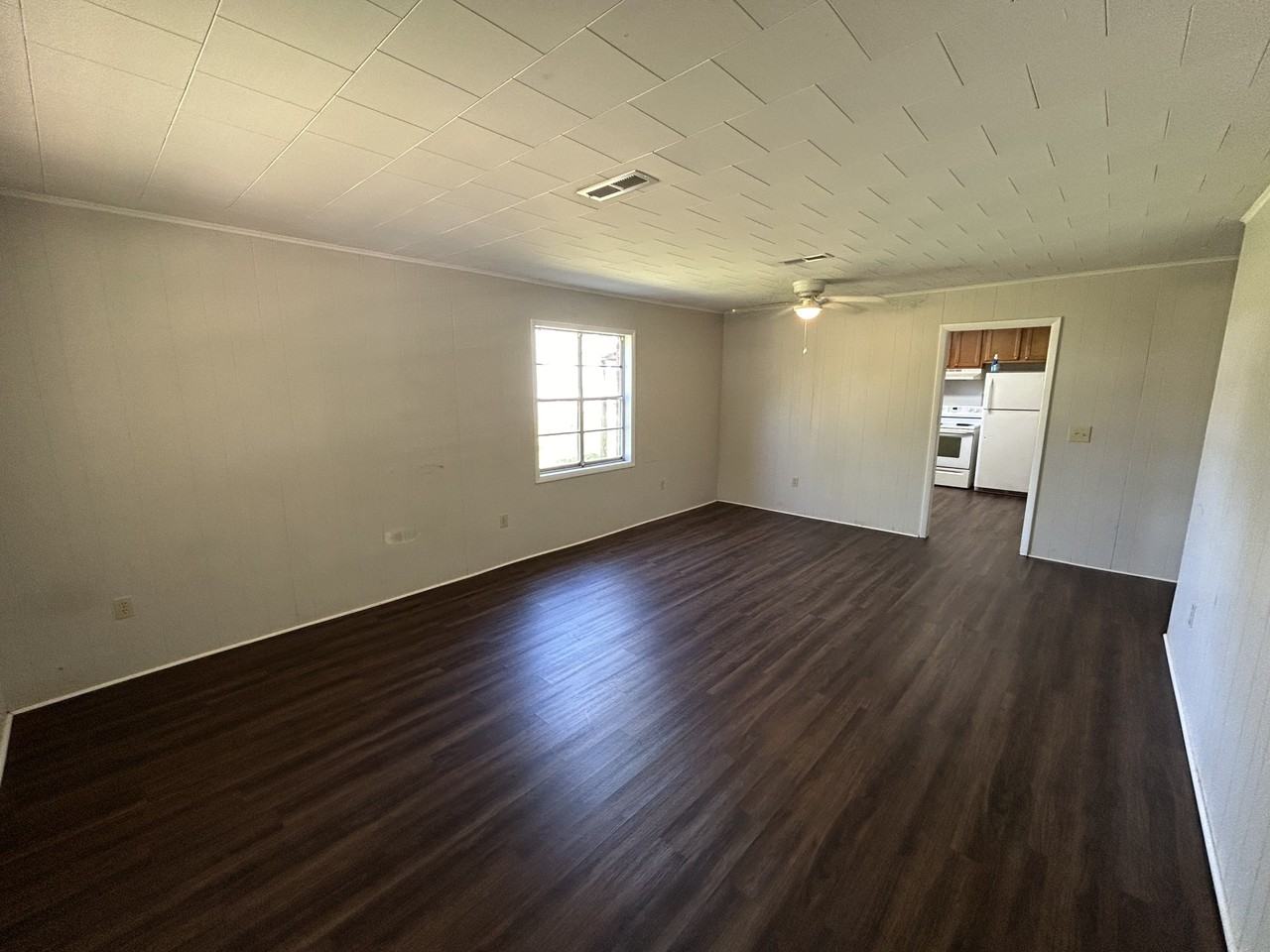 122 Plaza Dr Apt D #D - Photo 4 of 11