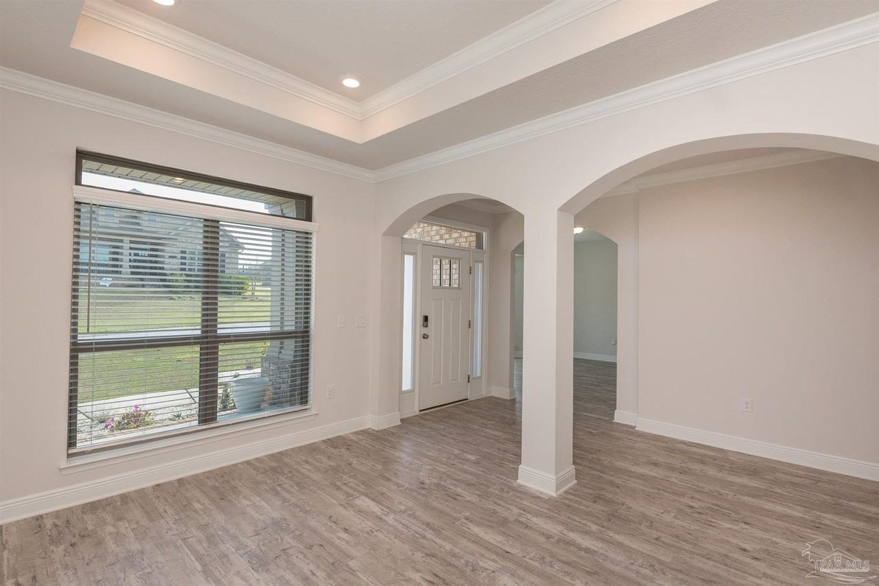 9599 Pebble Stone Dr - Photo 3 of 45