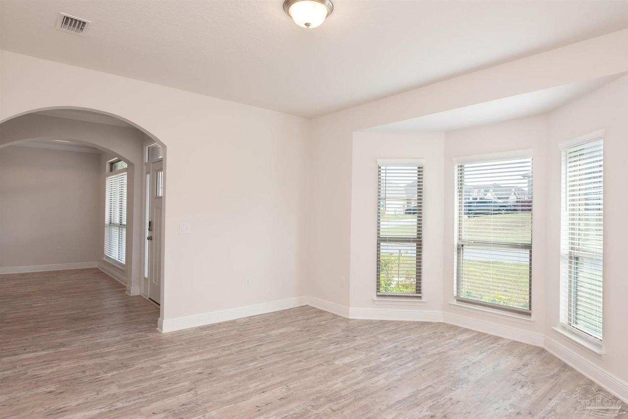 9599 Pebble Stone Dr - Photo 5 of 45