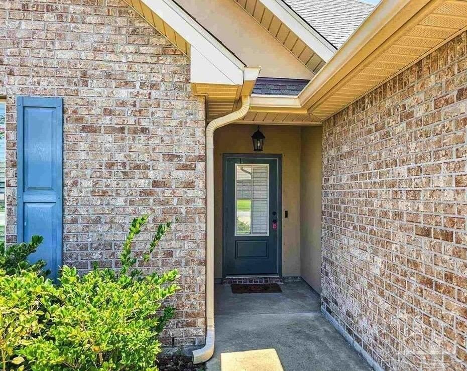 8881 Bellawood Cir - Photo 2 of 25