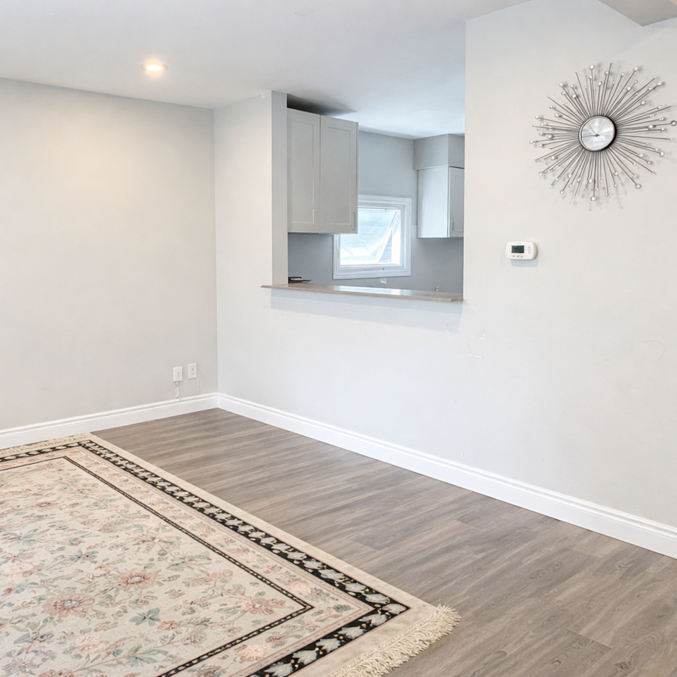 1008 Albert Rd #1 - Photo 3 of 12