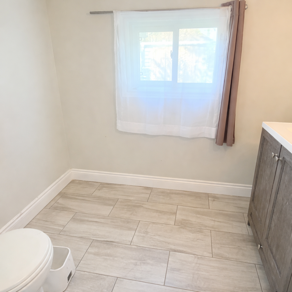 1008 Albert Rd #1 - Photo 6 of 12