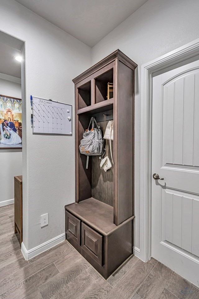 7206 Thomas Paine Rd - Photo 4 of 23