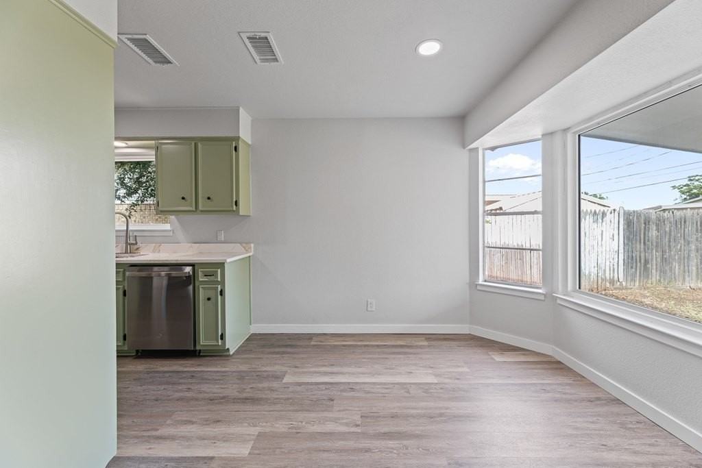 3607 W Michigan Ave - Photo 6 of 24