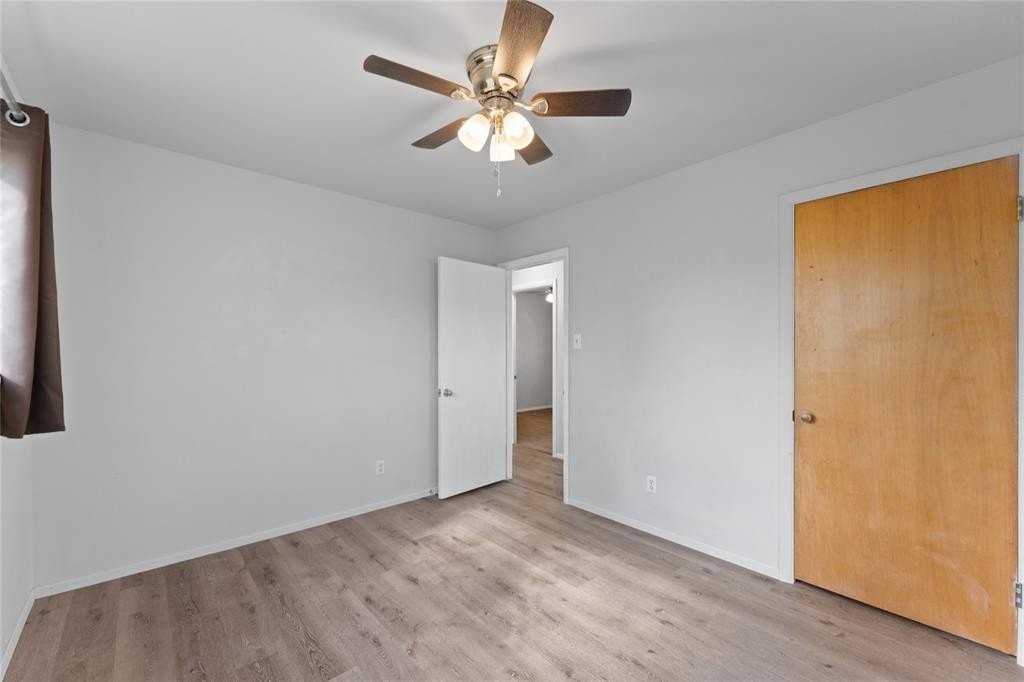 3712 Windsor Ave - Photo 5 of 23