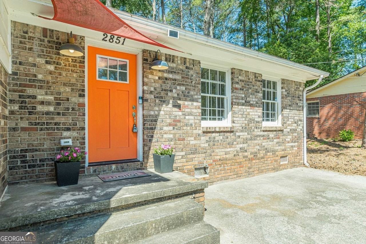 2851 Lloyd Rd - Photo 3 of 31