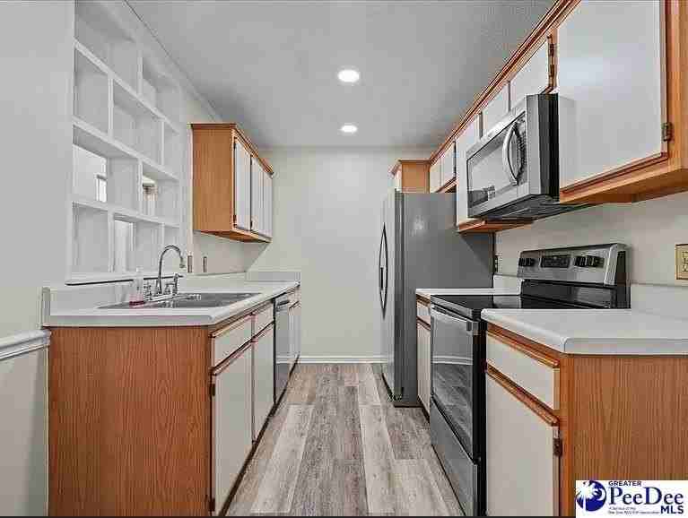 701 Coventry Ln - Photo 6 of 29