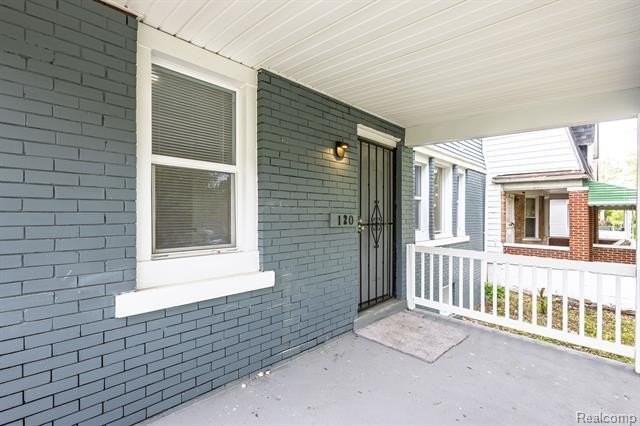120 Woodland St - Photo 7 of 50