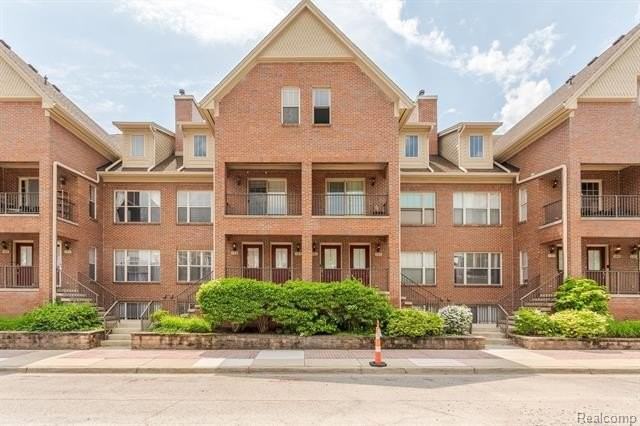 159 Allenhurst Ave - Photo 3 of 32