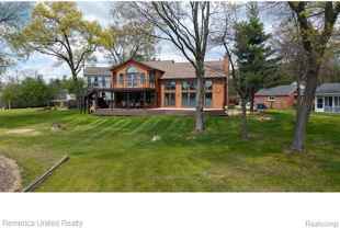 4533 Horseshoe Dr - Photo 1 of 1