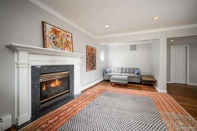 1051 Hartsough St - Photo 6 of 38