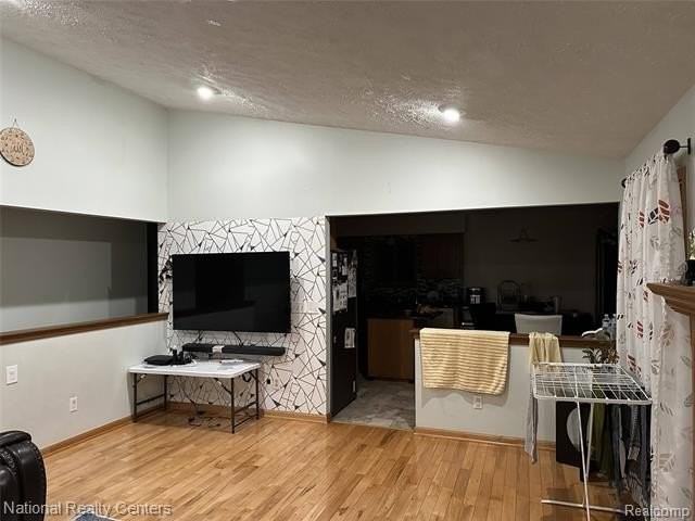 23001 Watt Dr - Photo 6 of 50