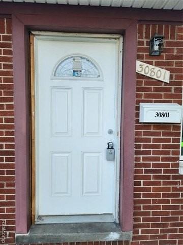 30801 Birchwood St - Photo 3 of 19