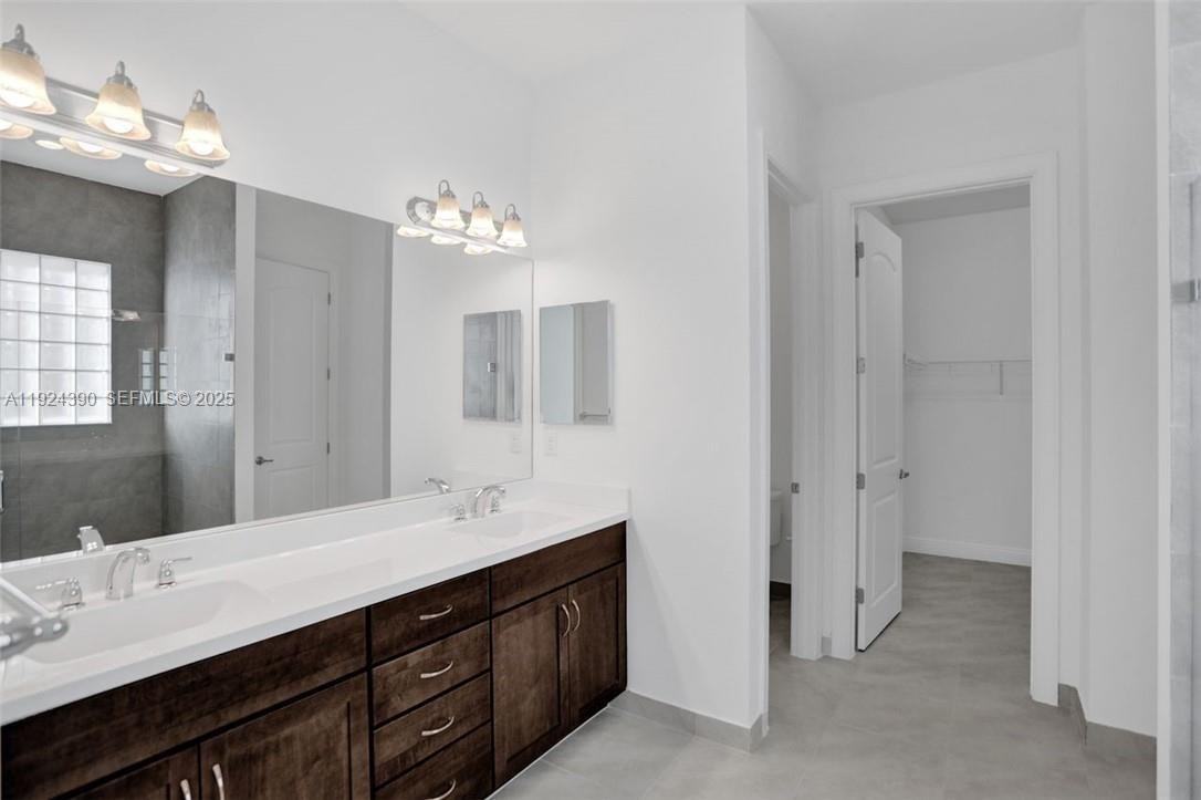 Nw 39th Ct - Photo 4 of 6