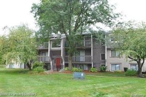 featured image of 29880 W 12 Mile Rd #812