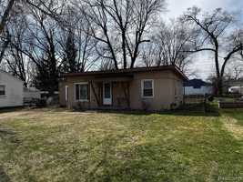 featured image of 12097 Cavell St