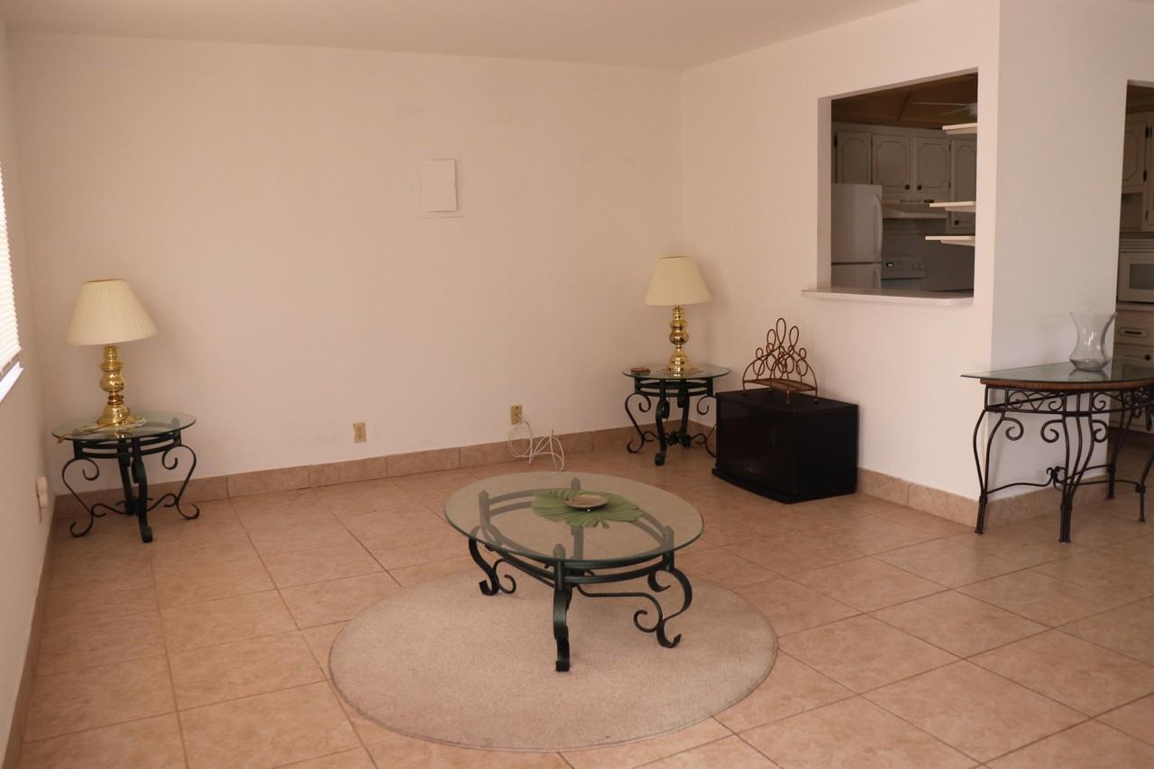 39 Valencia Ter - Photo 3 of 17