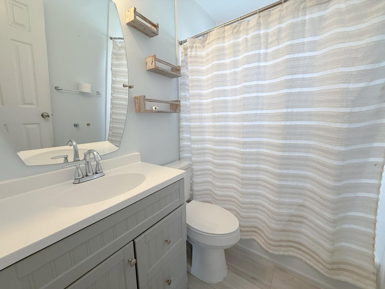 320 Ne 60th St - Photo 7 of 22