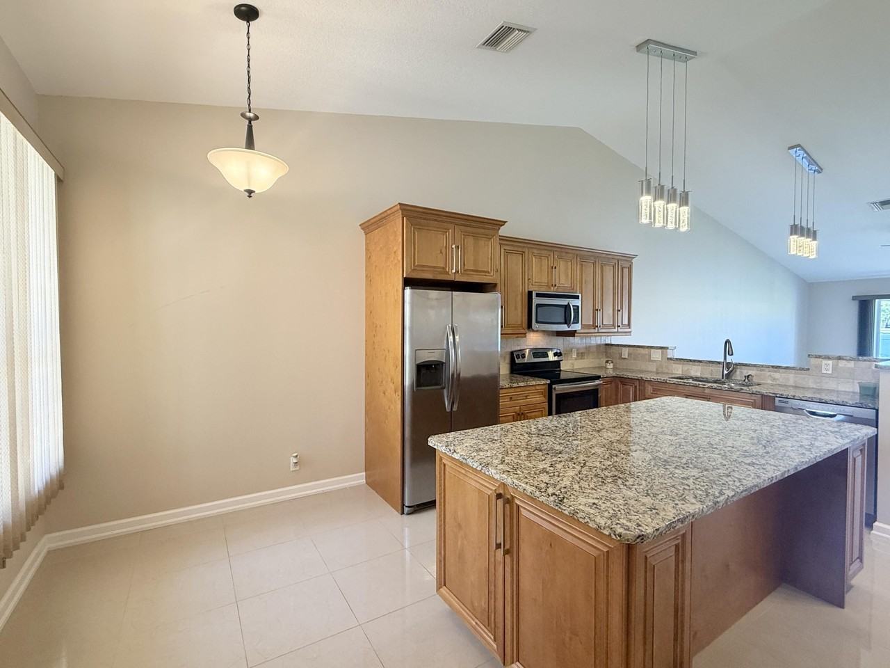 8419 Long Bay - Photo 4 of 34